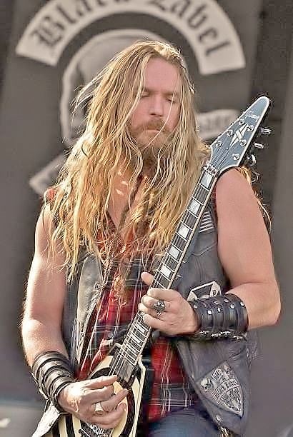 Zakk Wylde Net Worth: The Surprising Wealth of the Metal Star 2024!