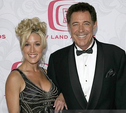 Barry Williams Net Worth: Discover His Wealth in 2024