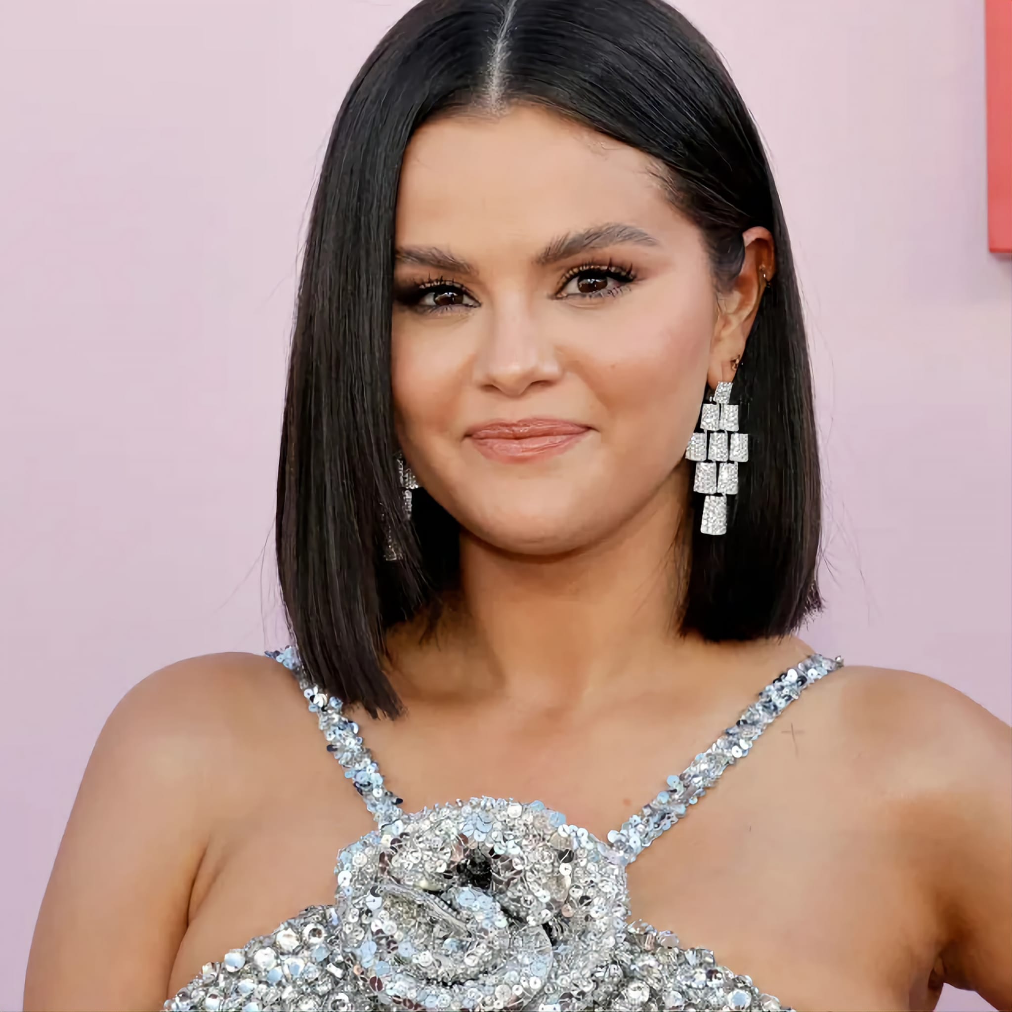 Selena Gomez Net Worth: Is She a Billionaire Now?